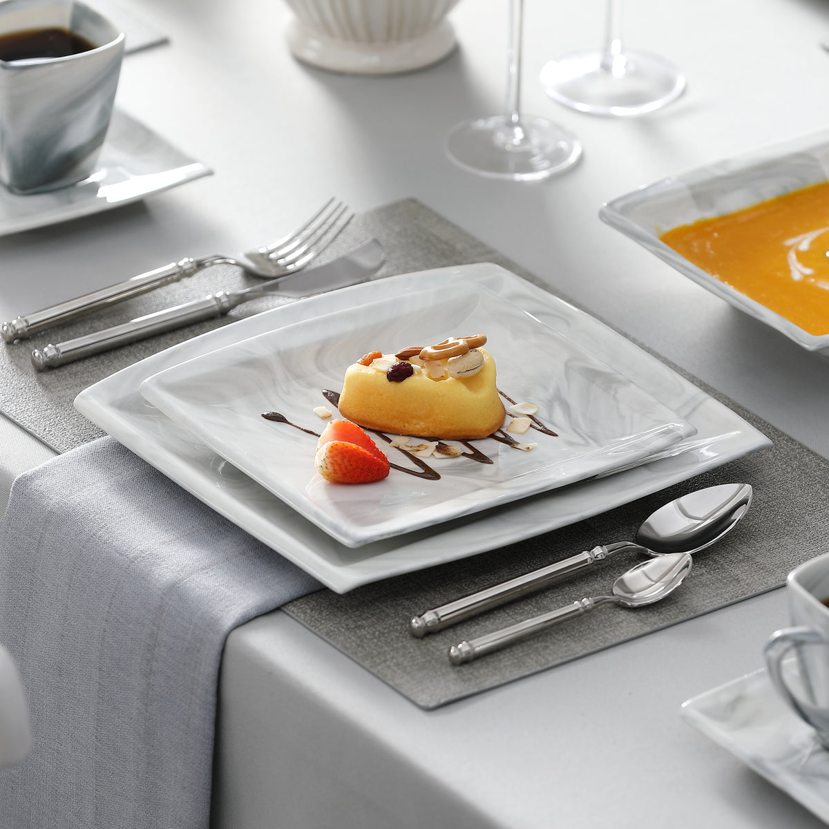 MALACASA Blance 30-Piece Porcelain in Ivory White, Dishwasher Safe for Easy Cleanup, Combining Elegance with Practicality for a Seamless Dining Experience.
